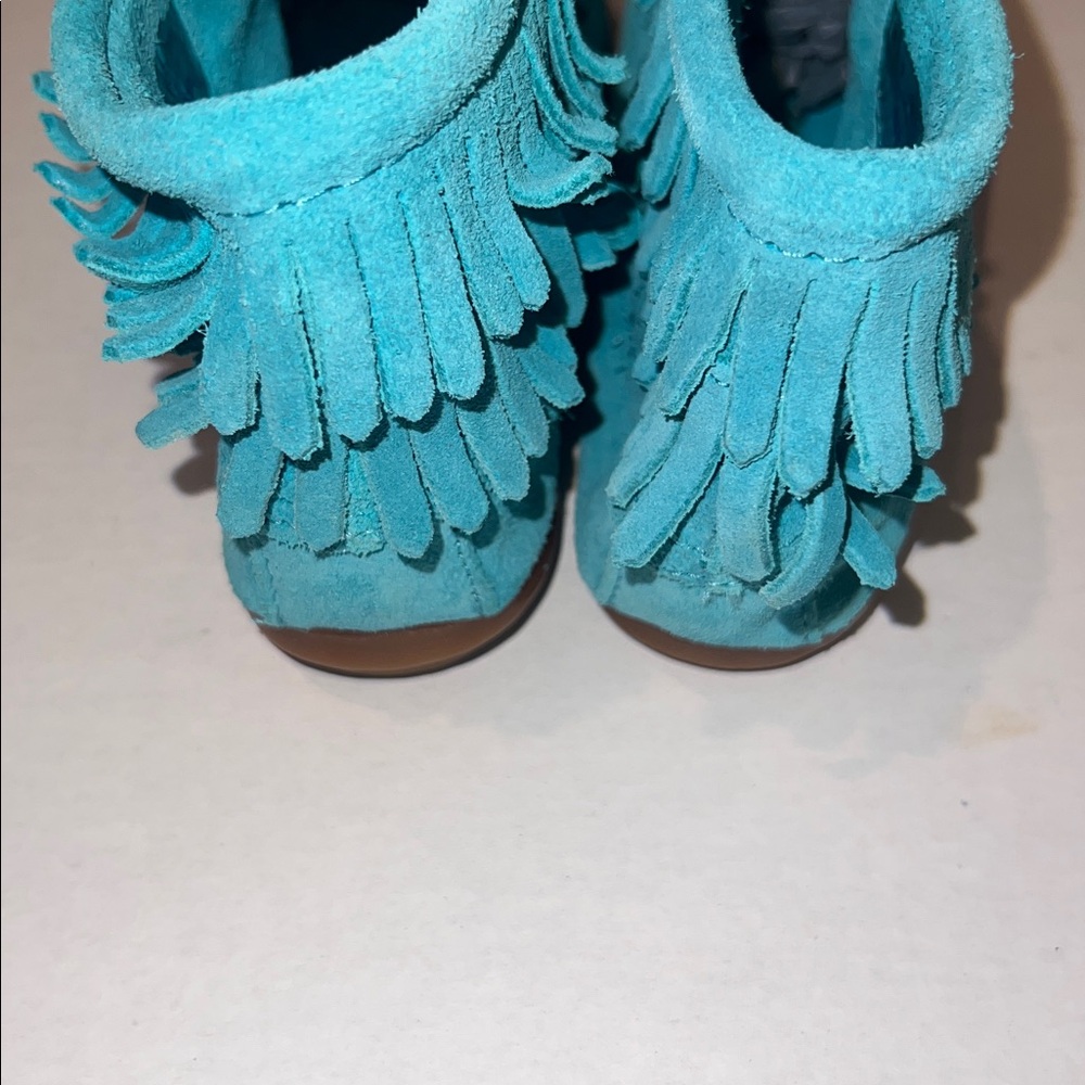 Minnetonka Fringe Turquoise Boots - Picture 7 of 10